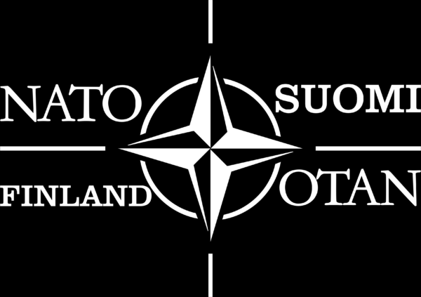 4214923956_E1926DA8F4.png NATO painautuksella varustettu T-paita: Ota kantaa tyylillä Suomi Finland